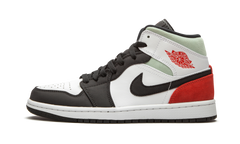 1 Mid SE "Red Black Toe" 852542 100