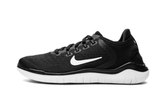 FREE RN 2018 MNS WMNS"BLACK WHITE" 942837 001