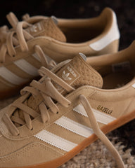 Gazelle Indoor