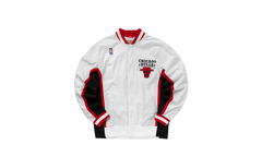 NBA Authentic Warm Up Jacket "1996 Chicago Bulls - White" AWJKCP19042 CBUWHBK96