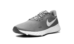 Revolution 5 "Cool Grey" BQ3204 005