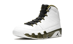 9 Retro "Statue" 302370 109