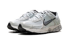 Zoom Vomero 5 WMNS"Light Silver Chrome" FN6742 001