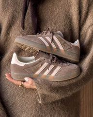 Gazelle Indoor W